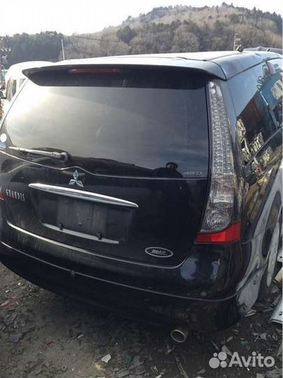 Разбор на запчасти Mitsubishi Grandis