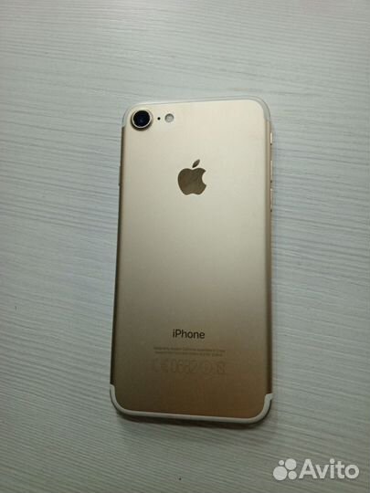 Телефон iPhone 7