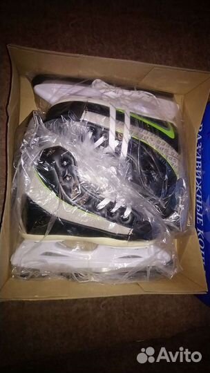 Раздвижные хоккейные коньки