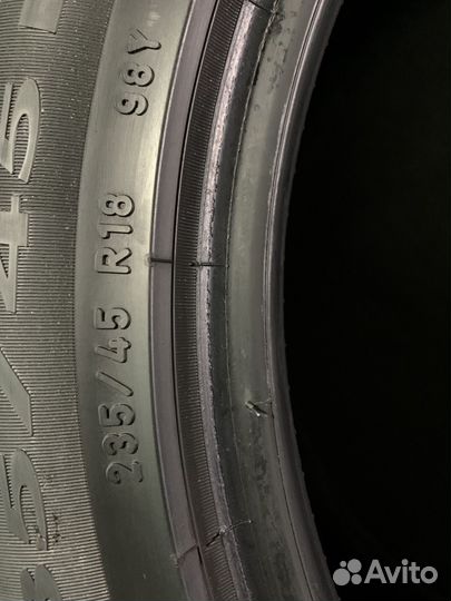 Pirelli Cinturato P7 235/45 R18 98Y