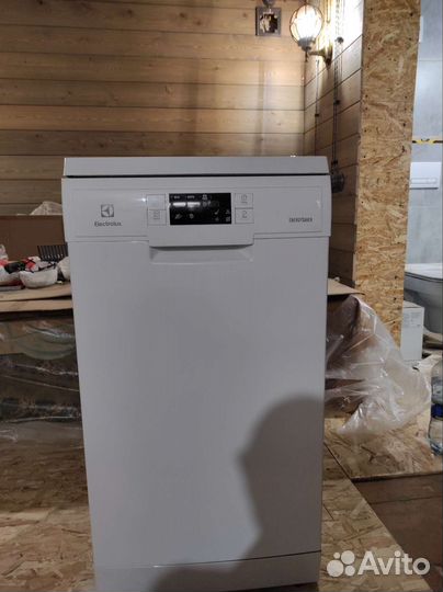 Посудомоечная машина Electrolux 45