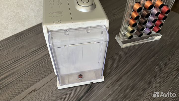 Капсульная машина Nespresso с капучинатором