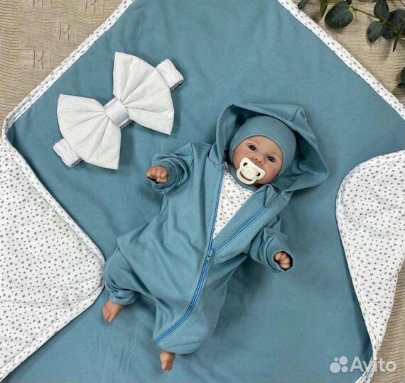 Комплект на выписку для мальчика Дино