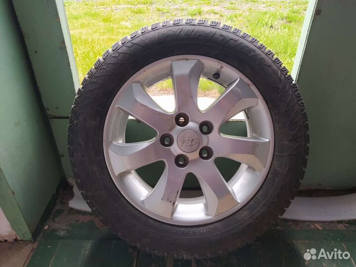 R16 Pirelli Carrier Winter 205/60, PCD 5x114.3 DIA 42