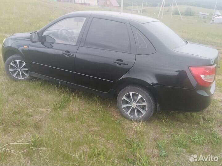 LADA Granta 1.6 МТ, 2012, 100 000 км