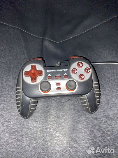Геймпад thrustmaster