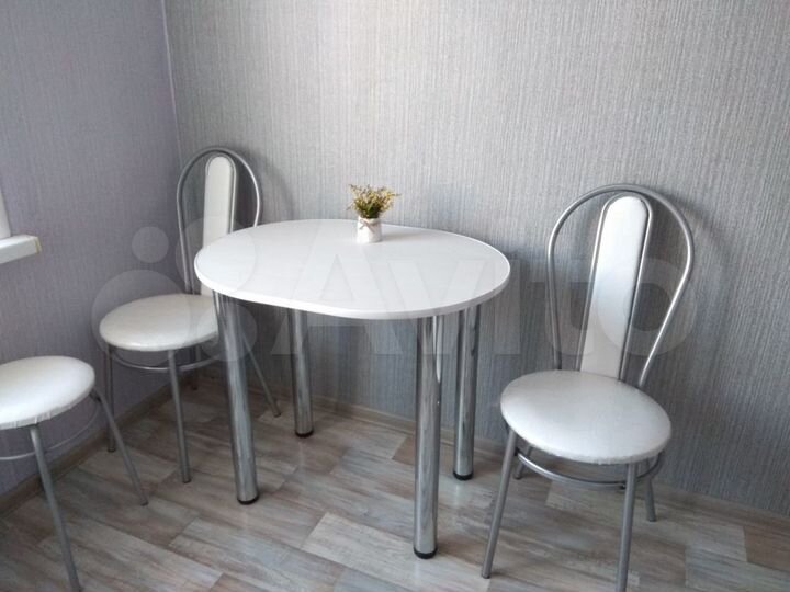 2-к. квартира, 50 м², 4/4 эт.