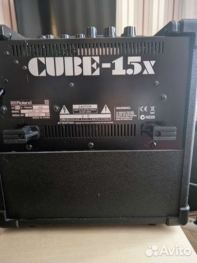 Гитарный комбоусилитель Roland cube 15x