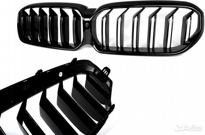 Решетка BMW 5 серия G31 Стиль М5 черный глянец