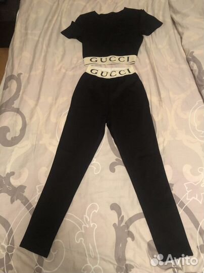 Спортивный костюм женский