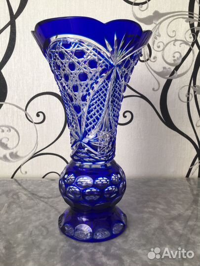 Ваза хрустальная для цветов