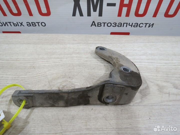 Кронштейн редуктора Renault Kaptur