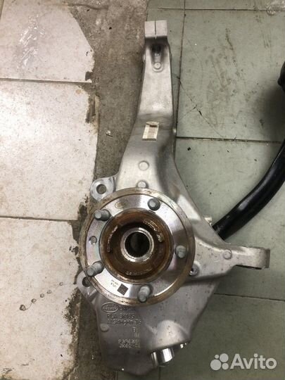 Поворотный кулак со ступицей перед прав range rove