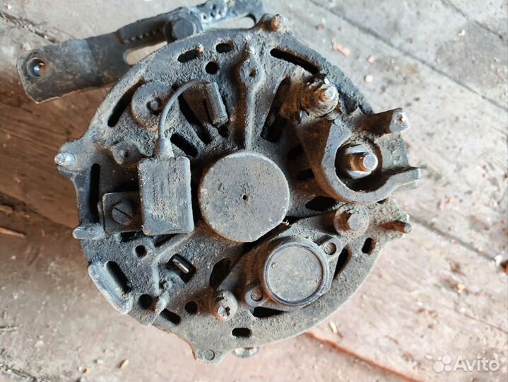 Генератор passat b3