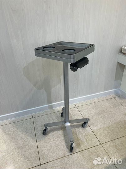 Тележка парикмахерская