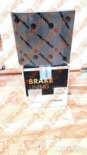 Накладка тормозная передняя Shacman 8 отв. 160*190