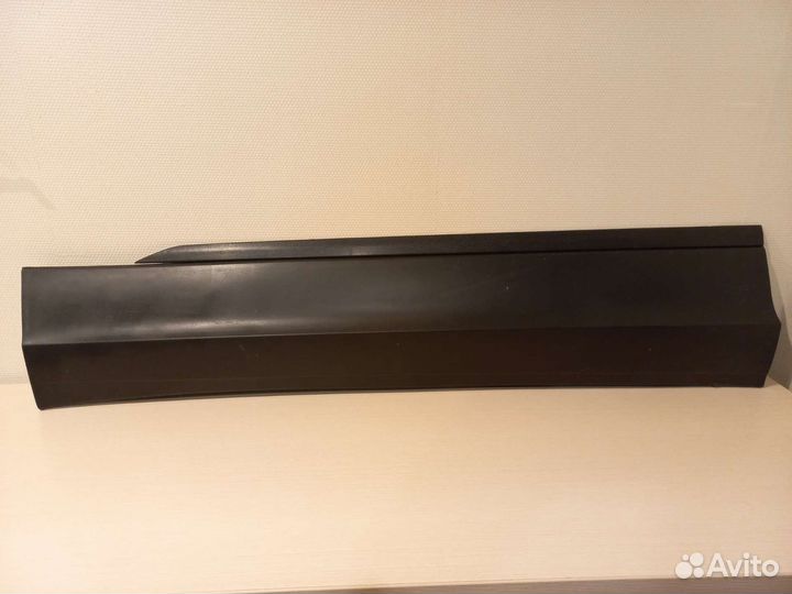 Накладка двери tiguan 2