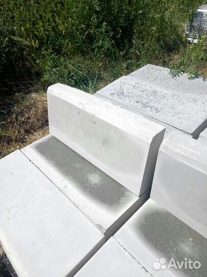 Бордюры, поребрик и тротуарная