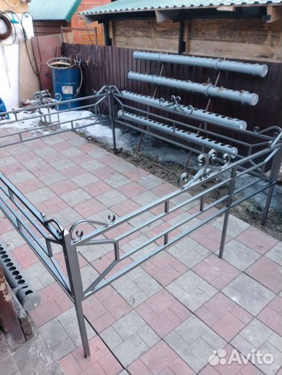 Могильная оградка