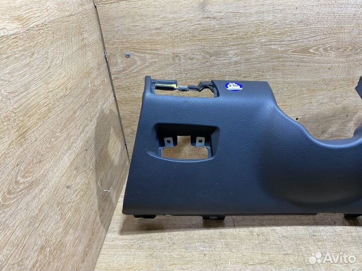 Накладка торпедо подрулевая Mercedes E W211