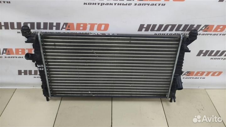 Радиатор охлаждения Форд Фокус 2 3бк С-макс s40