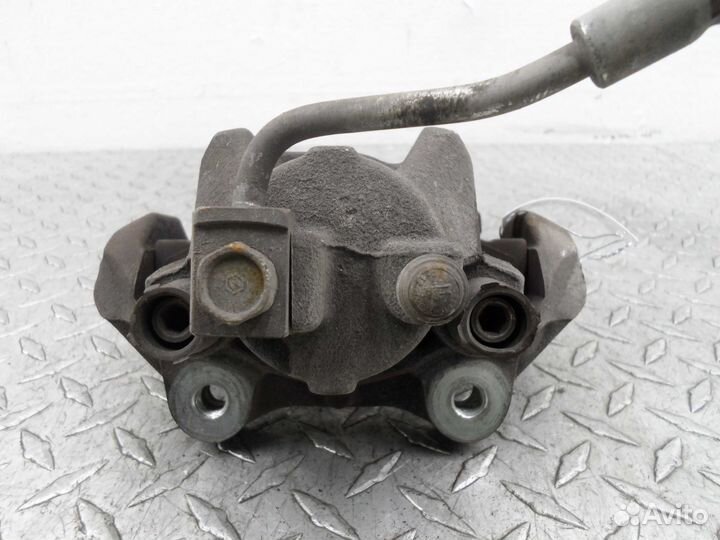 Суппорт задний правый Jeep Grand Cherokee 4 (WK2)