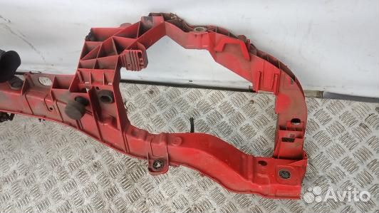 Передняя панель крепления облицовки (телевизор) ford focus 3 (DNK44G201)