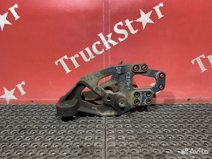 Кронштейн рессоры передней правый