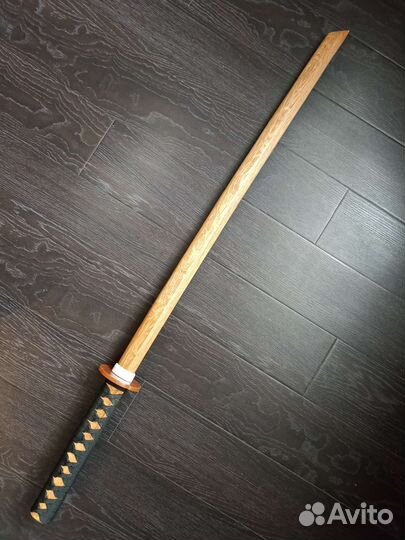 Бокен (деревянный тренировочный меч)