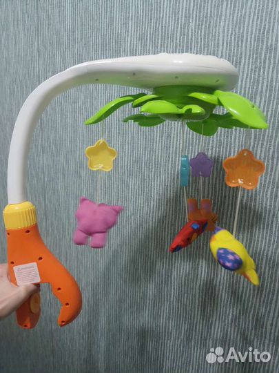 Мобиль на детскую кроватку с проектором