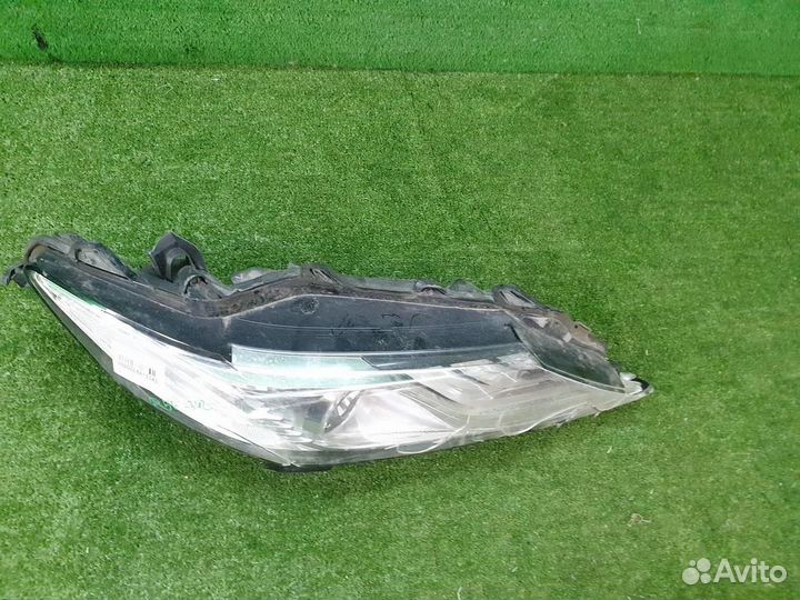 Фара правая Toyota Camry xv70 (2020-н.в.) LED