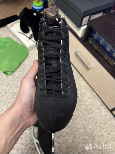 Коньки фигурные risport 255