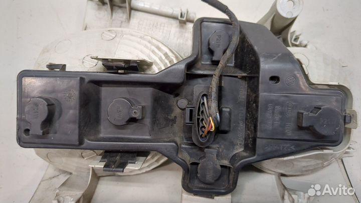 Фонарь (задний) левый Volkswagen Touran