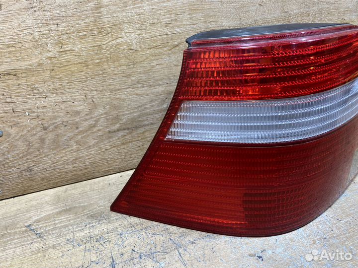 Фонарь задний левый Volkswagen Golf 4 Арт. 111243