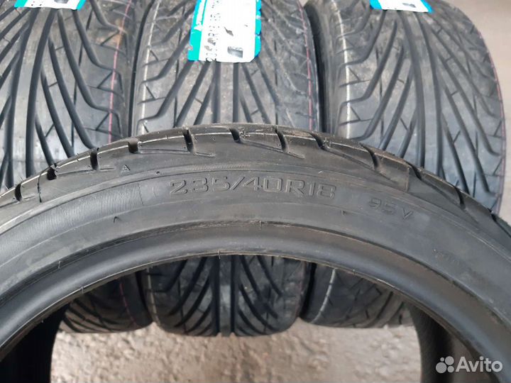 Triangle TR968 235/40 R18