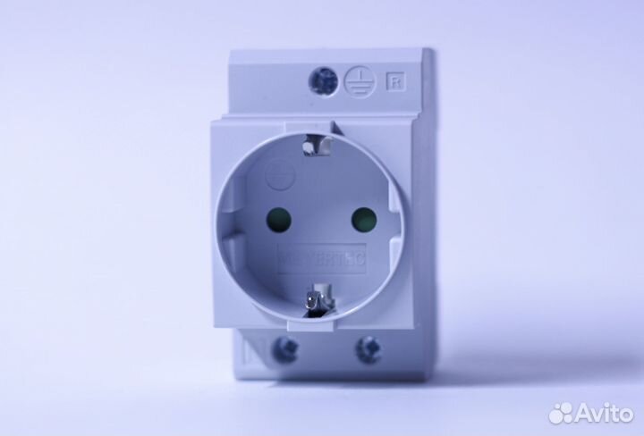 Щитовая розетка на DIN-рейку MT-DRS