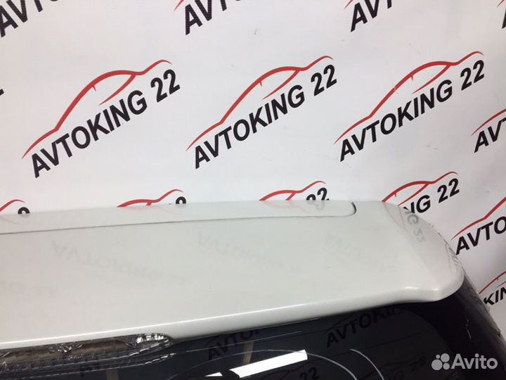 Дверь багажника Toyota Wish ZNE10 1ZZ-FE 2004