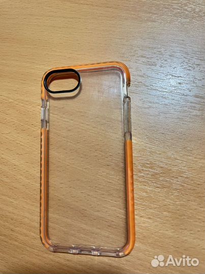 Противоударный прозрачный чехол на iPhone 8