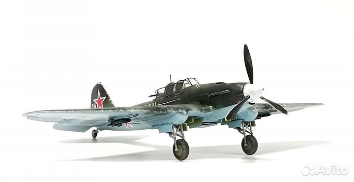Модель самолета Ил-2 масштаб 1/48