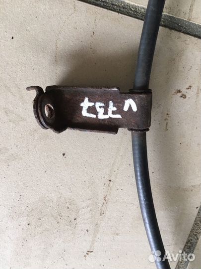 Трос ручника задний правый Acura Mdx YD2 J37A1