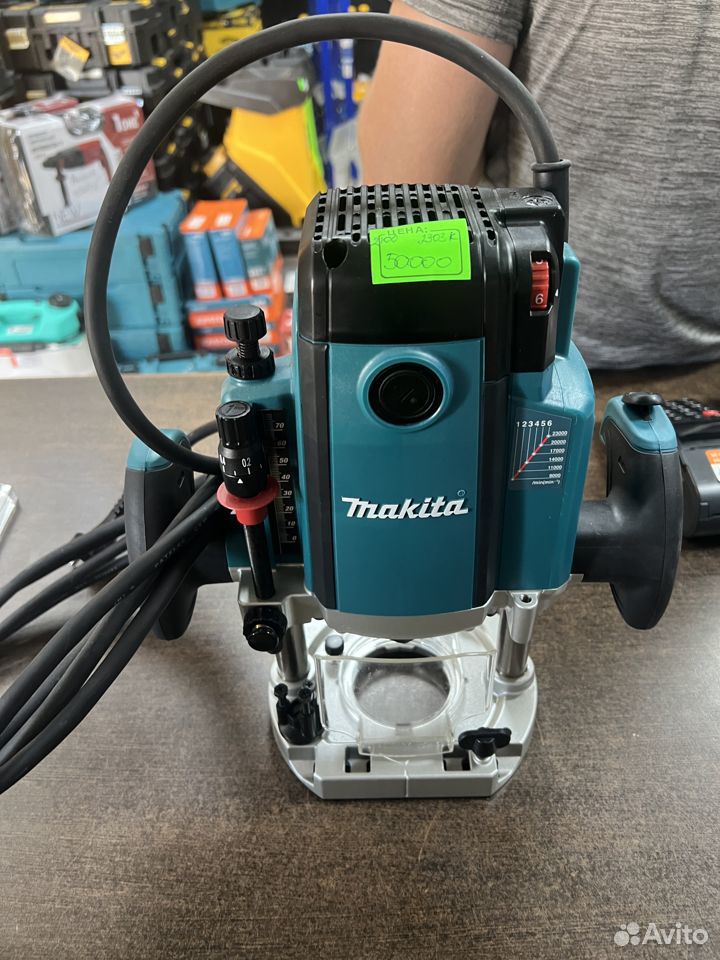 Фрезер Makita RP2303FC02 по дереву(Япония)