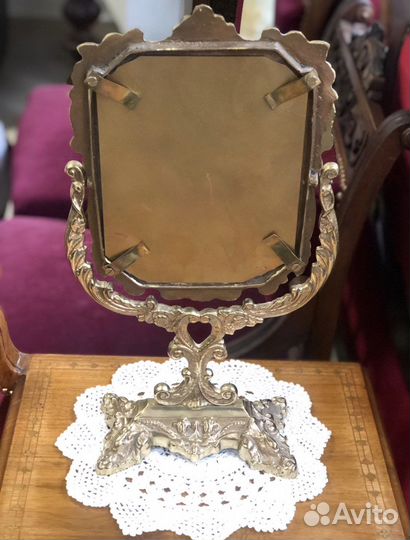 Винтажное настольное на ножке зеркало литьё латунь