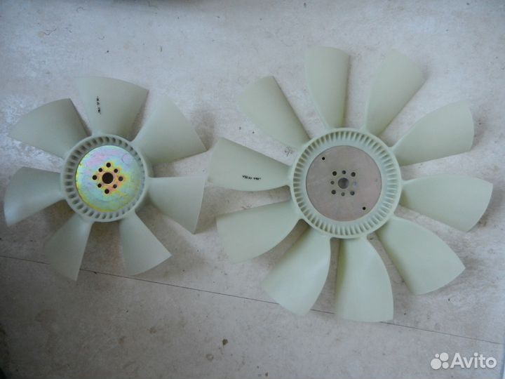 Крыльчатка вентилятора двигателя