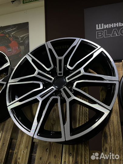 Khomen Wheels 8,5x19/5x112 ET30 D66,6 KHW1904