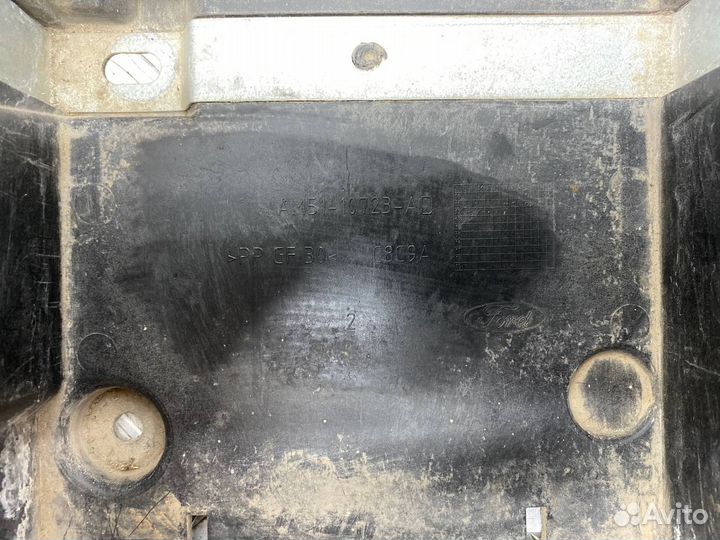 Б/У Площадка под аккумулятор (крепление акб) Ford