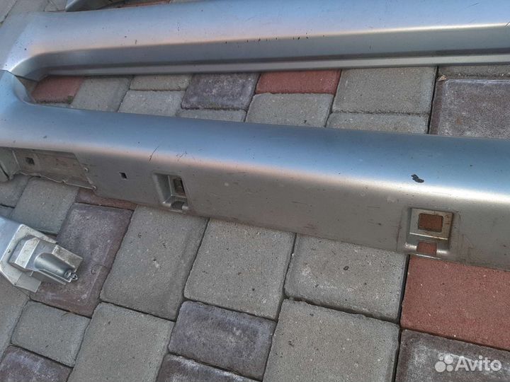 Комплект порогов от Субару Форестер 2005-2007года