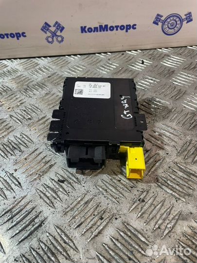 Блок подрулевых переключателей Volkswagen Passat