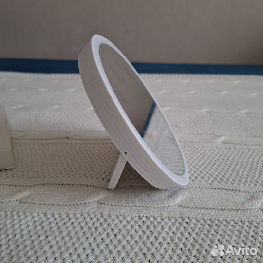 Зеркало с подсветкой настольное