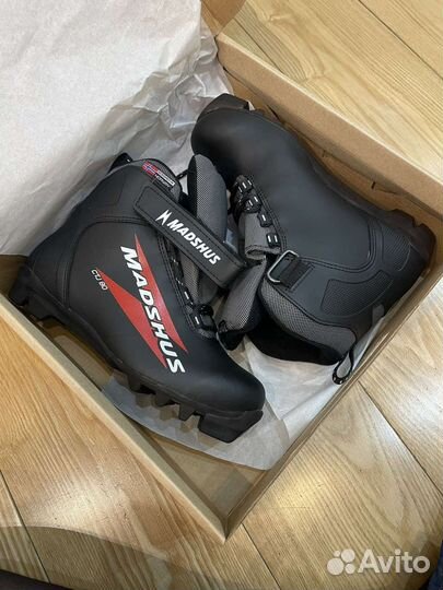 Новые ботинки для беговых лыж Madshus CT-80 Jr