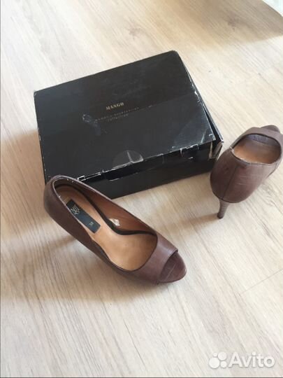 Открытые туфли Mango